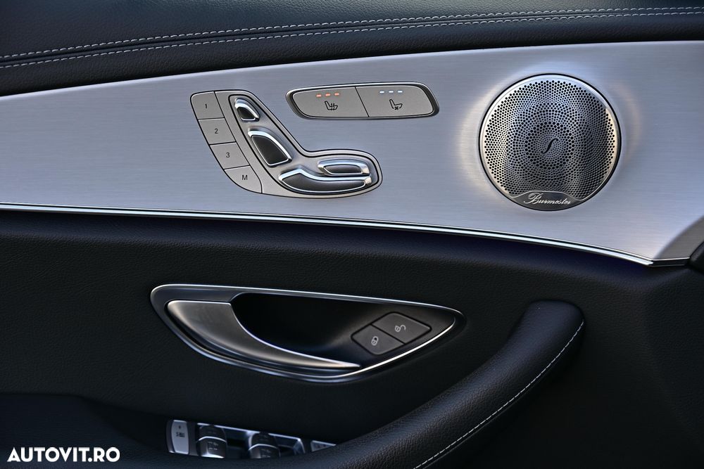 Mercedes-Benz E 450 4MATIC Aut - 36