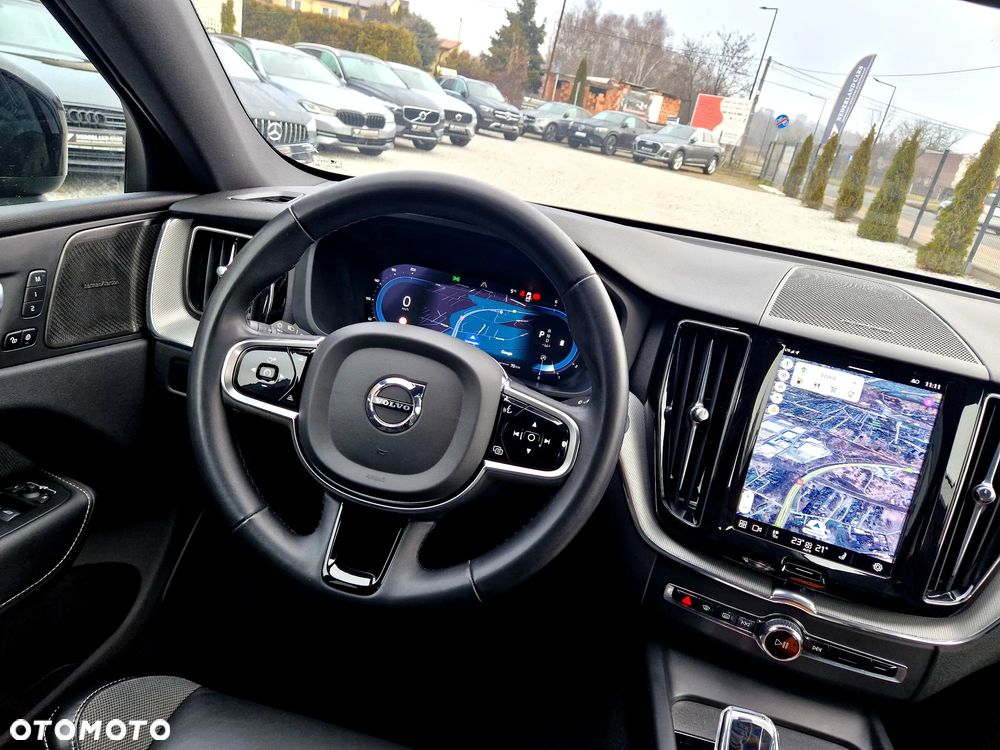 Volvo XC 60 B4 D Plus Dark - 14