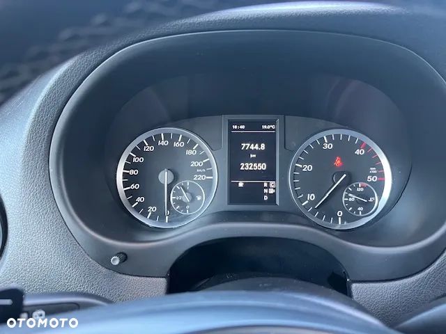 Mercedes-Benz Vito - 5