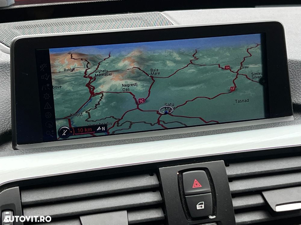 BMW Seria 3 320d - 33