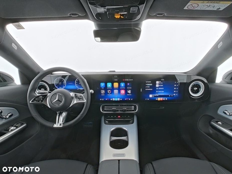 Mercedes-Benz CLA - 12