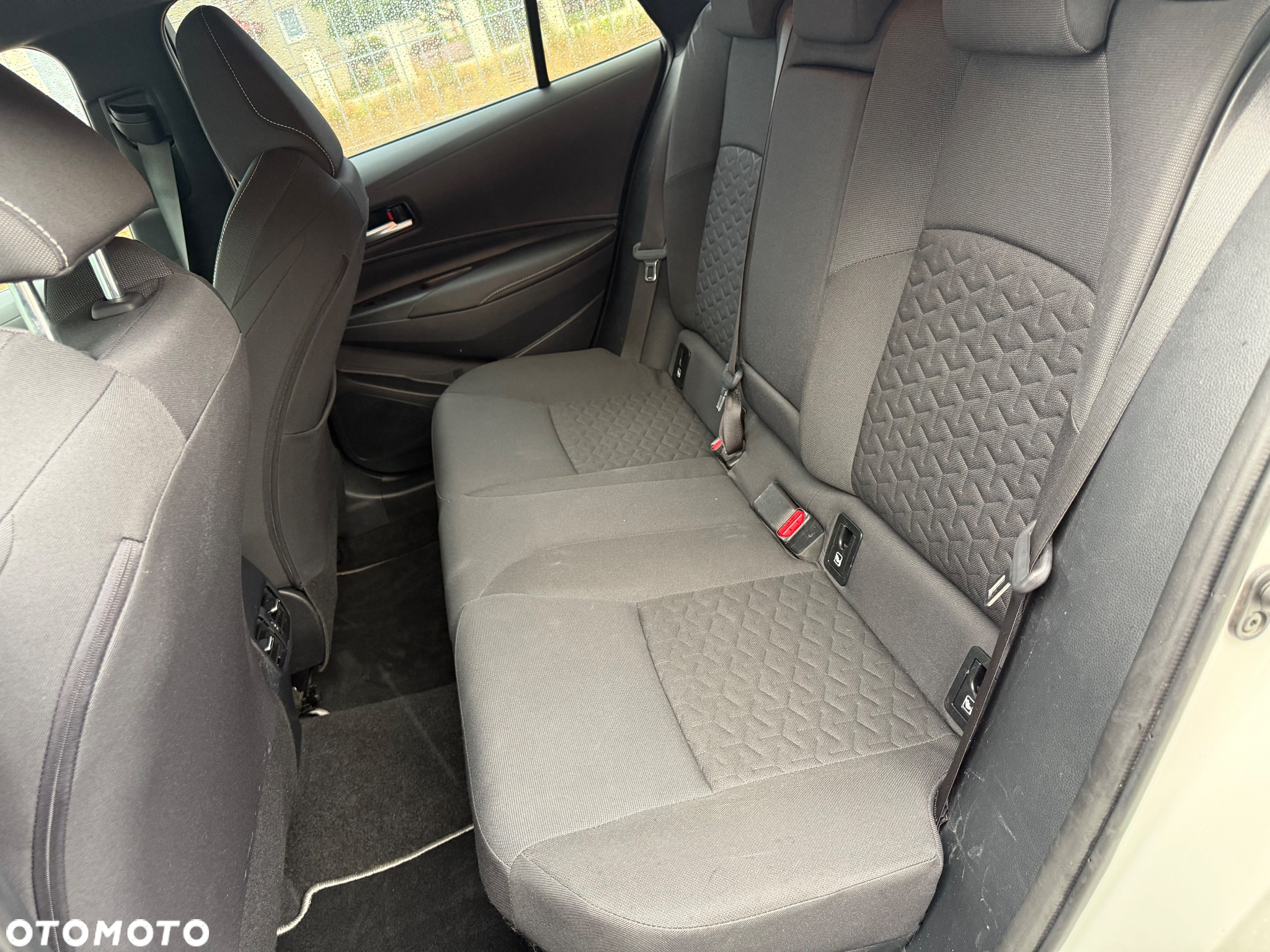 Toyota Corolla 1.8 Hybrid Active - 11