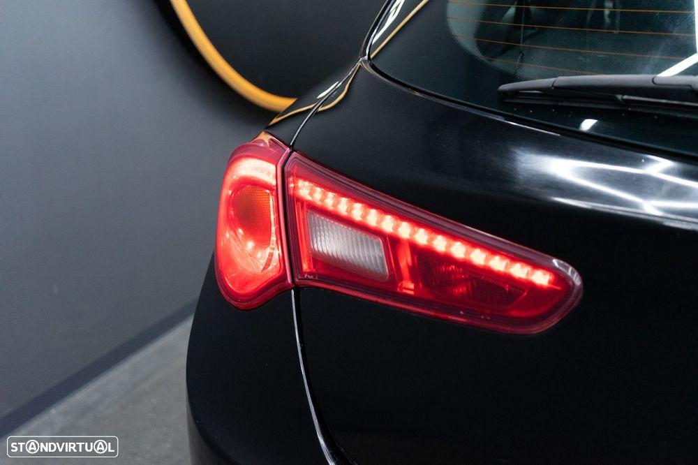 Alfa Romeo Giulietta 1.6 JTDM Veloce - 15