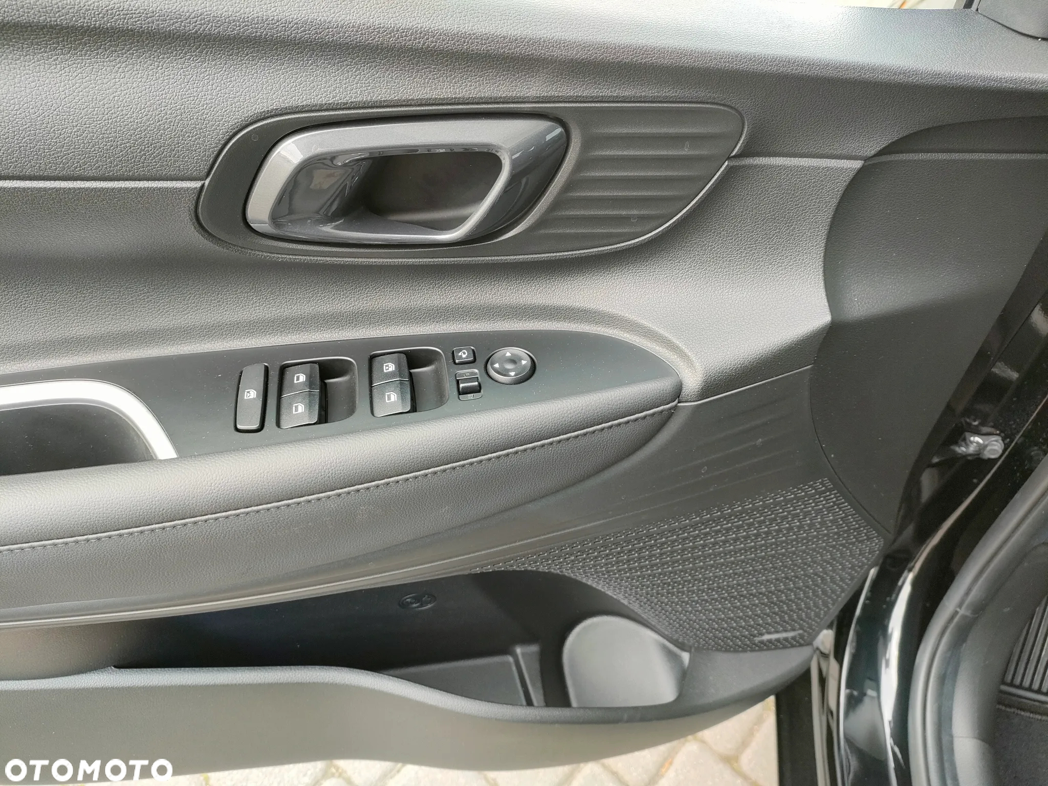 Hyundai i20 1.0 T-GDI 48V-Hybrid Intro - 10