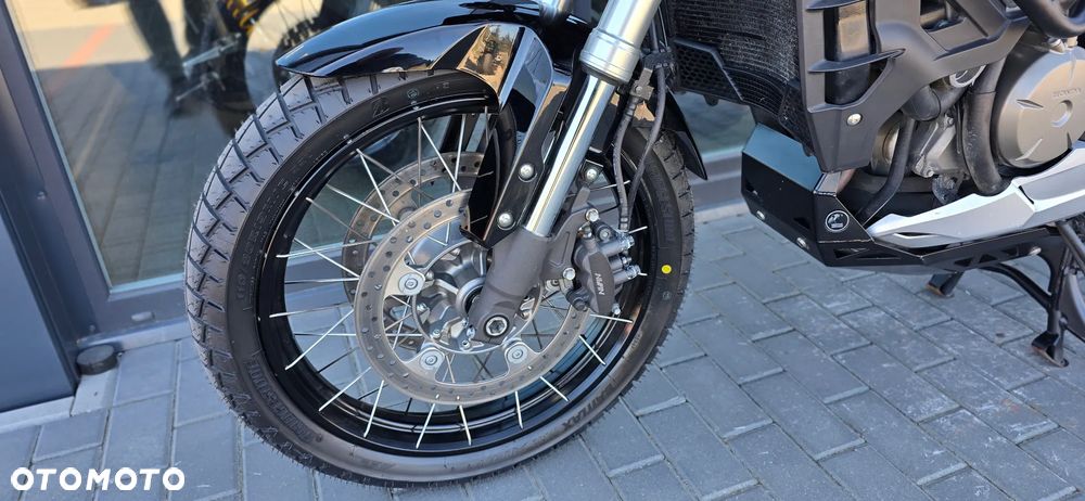 Honda VFR - 28