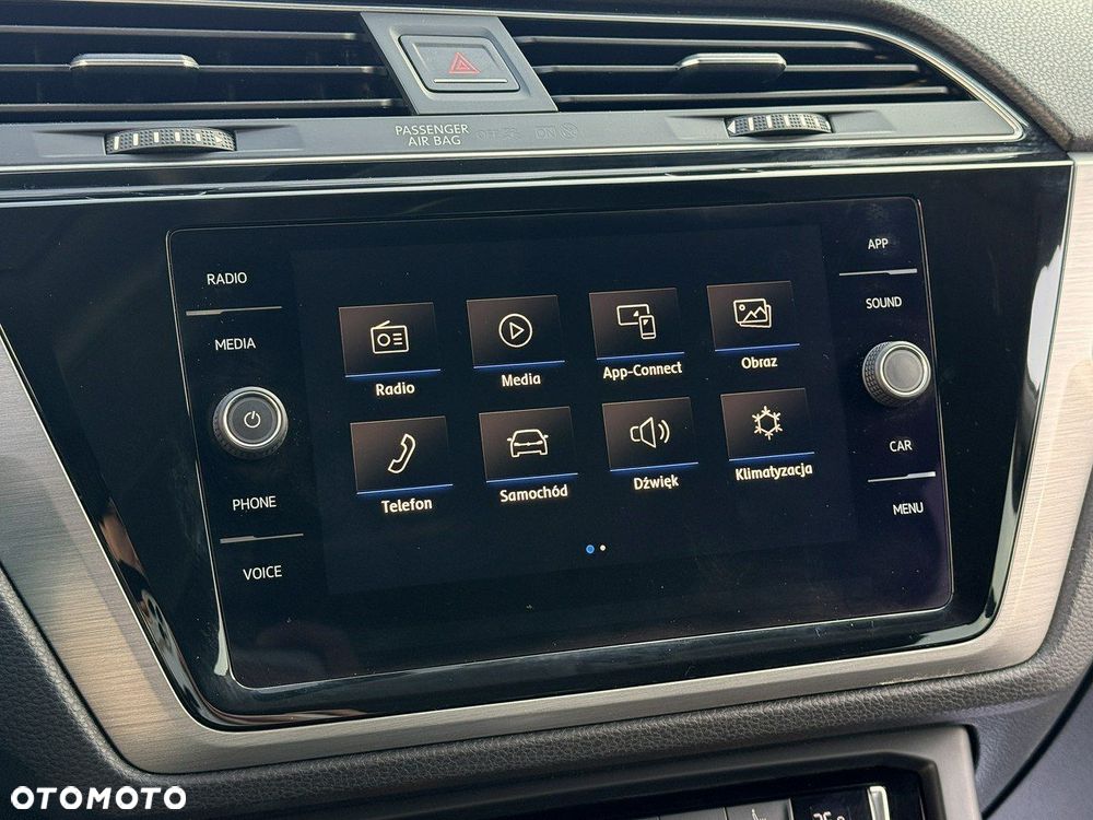 Volkswagen Touran 1.6 TDI SCR DSG IQ.DRIVE - 13