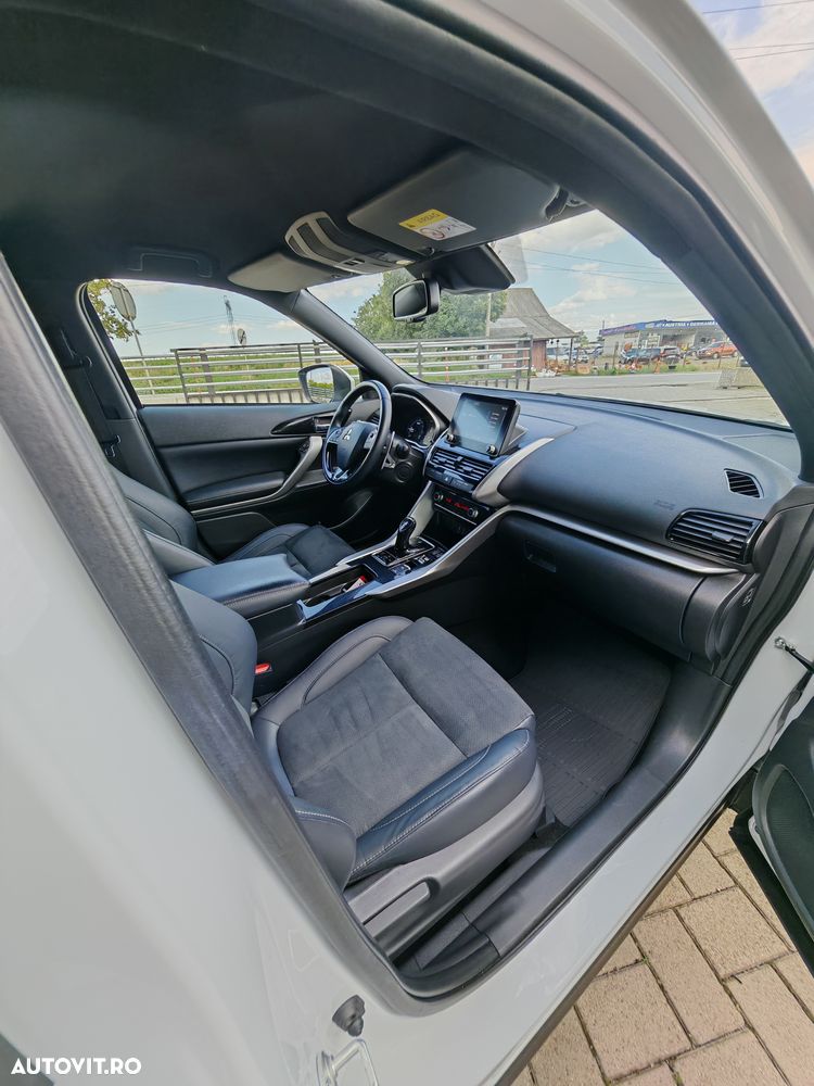 Mitsubishi Eclipse-Cross Plug-In Hybrid 4WD Select - 22