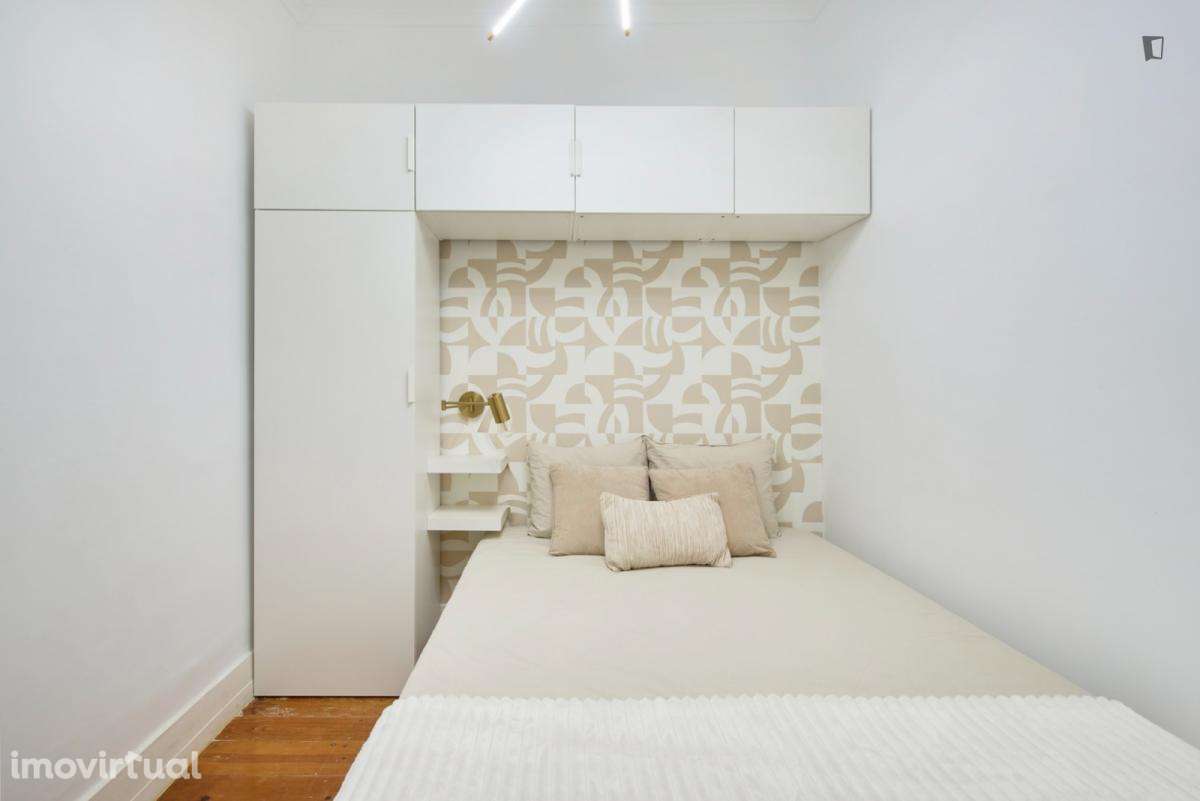 Quarto - localizado em São Sebastião Lisbon - Grande imagem: 2/32