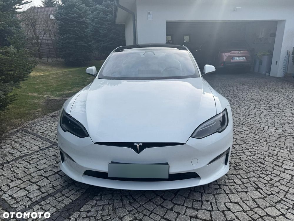 Tesla Model S AWD - 1