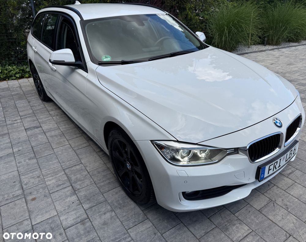 BMW Seria 3 320d Sport Line - 13