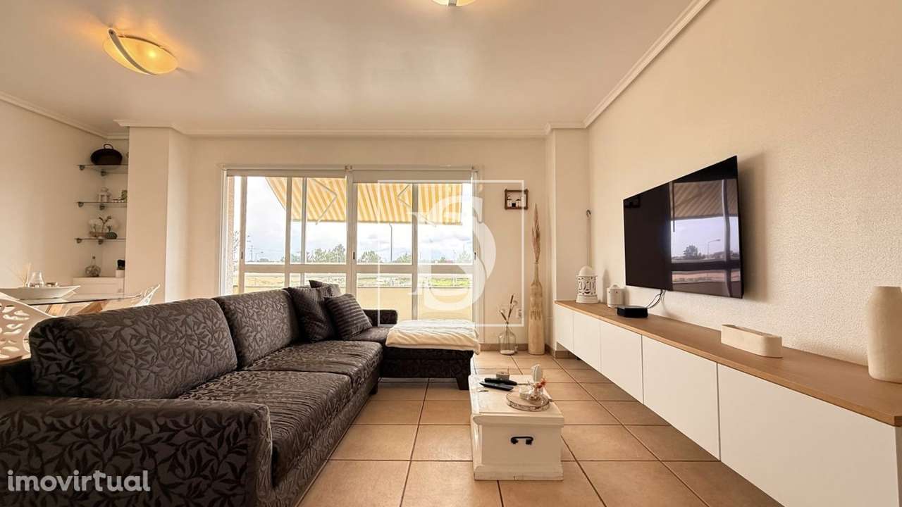 Apartamento T3 Renovado com Parqueamento em Alhos Vedros - Grande imagem: 2/30