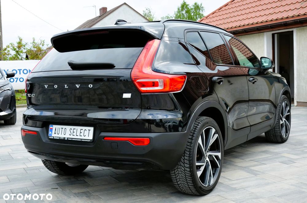 Volvo XC 40 T5 Plug-In Hybrid R-Design - 11