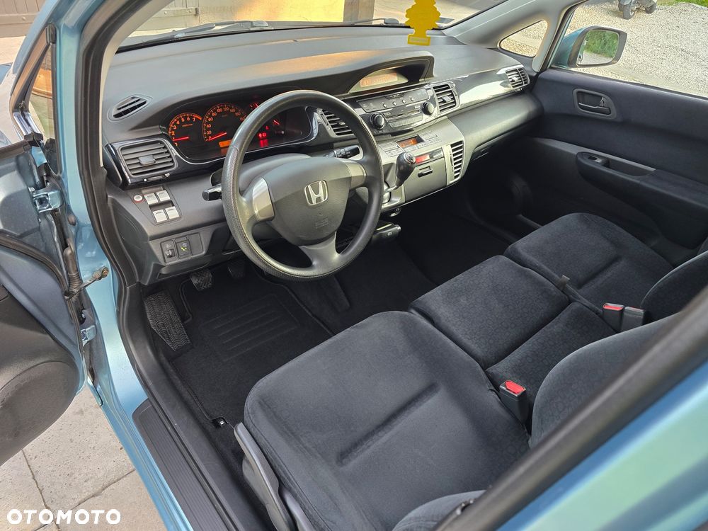 Honda FR-V - 23