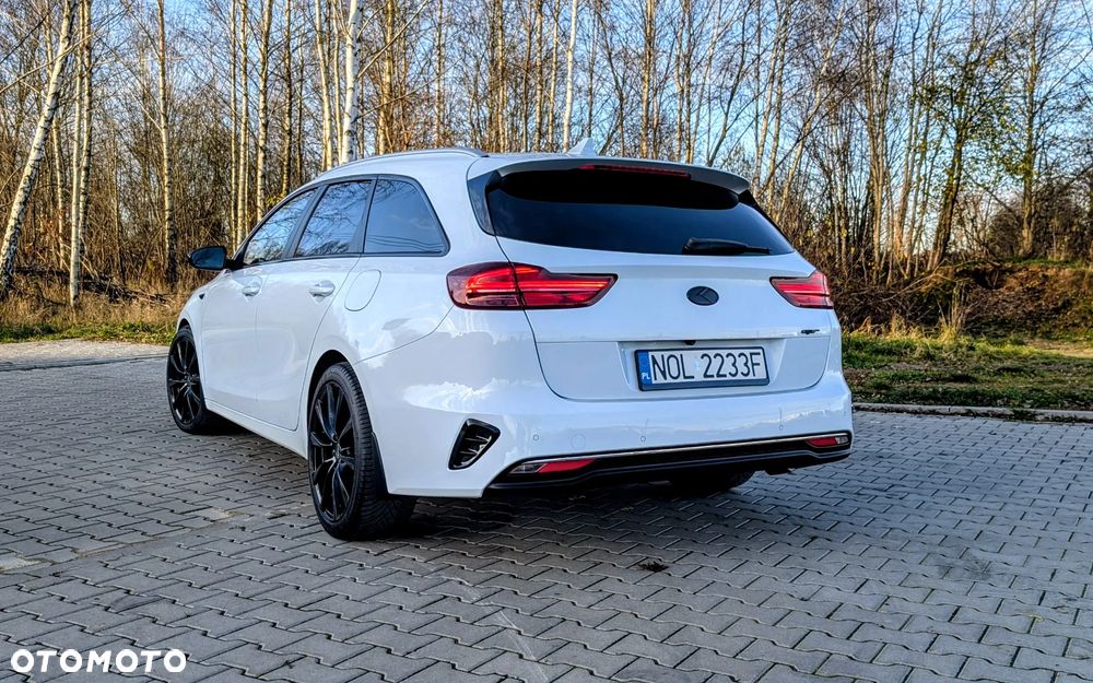 Kia Ceed 1.6 CRDi SCR L - 16