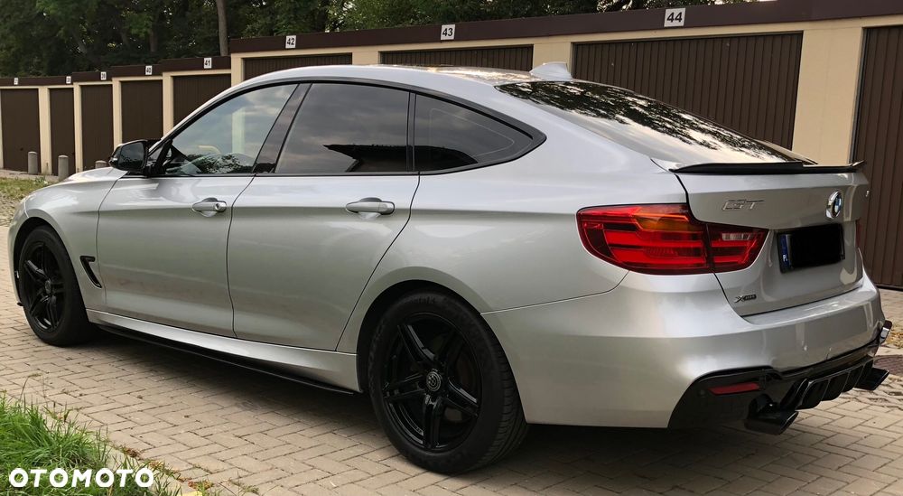 BMW 3GT 335i xDrive - 3