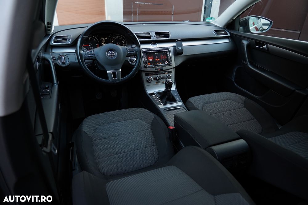 Volkswagen Passat Variant 2.0 TDI BlueMotion Technology Comfortline - 18