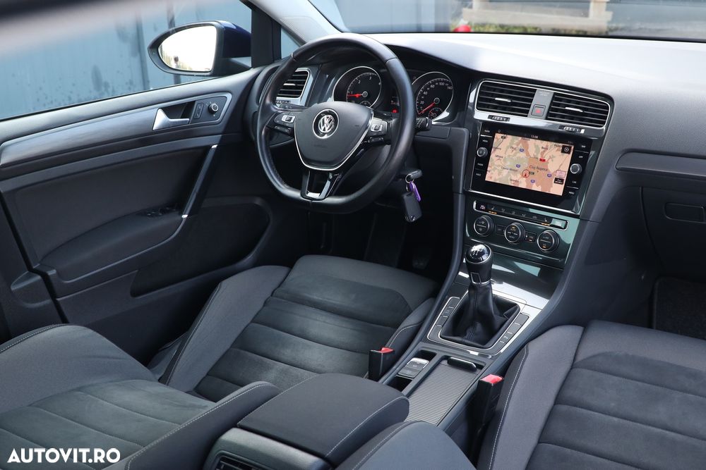 Volkswagen Golf 1.6 TDI (BlueMotion Technology) Comfortline - 18