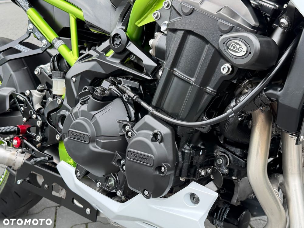 Kawasaki Z 900 - 17