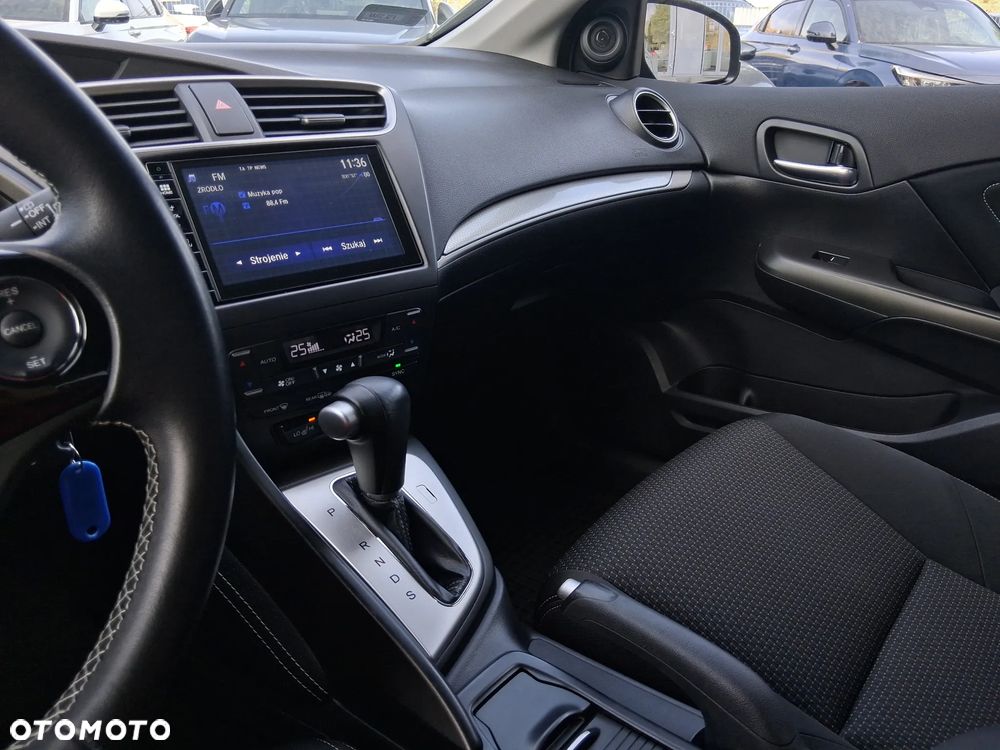 Honda Civic 1.8 Elegance (Honda Connect+) - 11