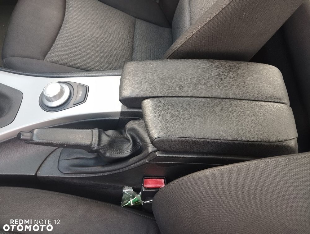 BMW Seria 3 ver-320i - 24