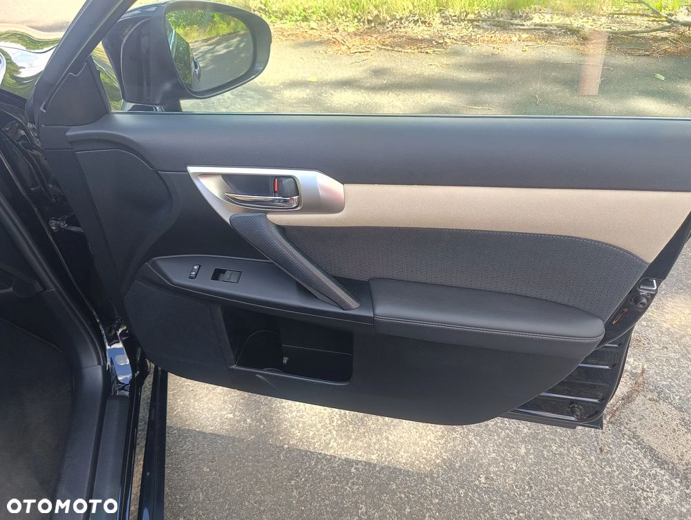 Lexus CT 200h Elegance - 23