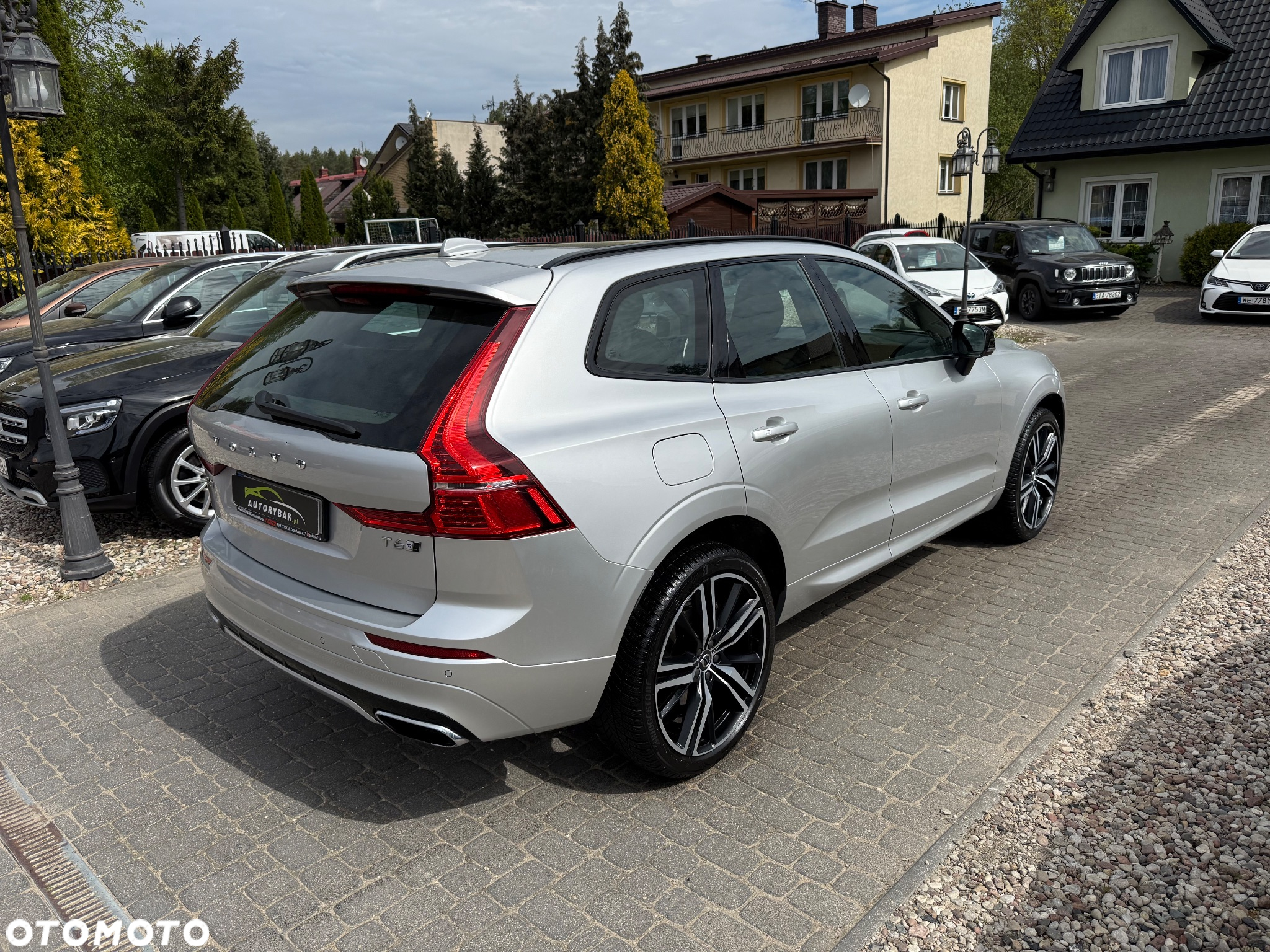 Volvo XC 60 T6 AWD R-Design - 3