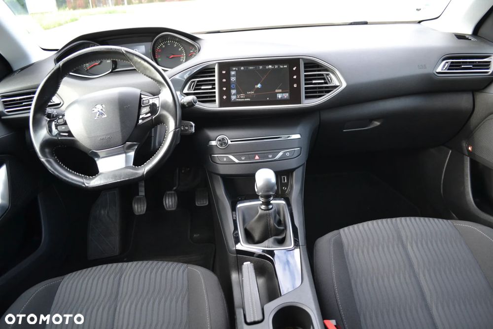 Peugeot 308 - 5