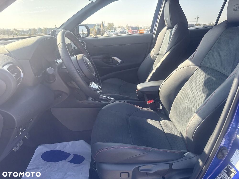 Toyota Yaris Cross Hybrid 1.5 GR Sport - 19