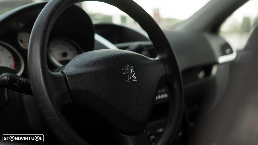 Peugeot 207 SW 1.6 HDi Premium - 9