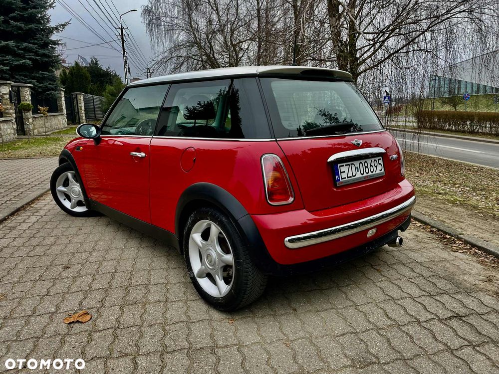 MINI Cooper Standard - 2
