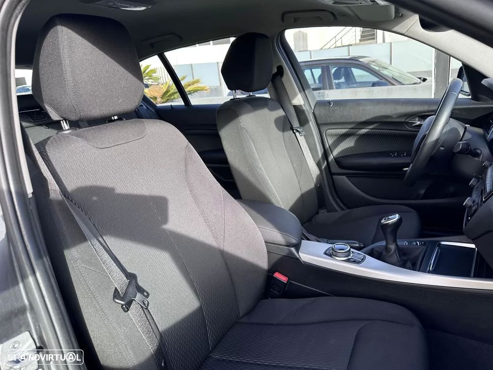 BMW 116 d Line Sport - 53