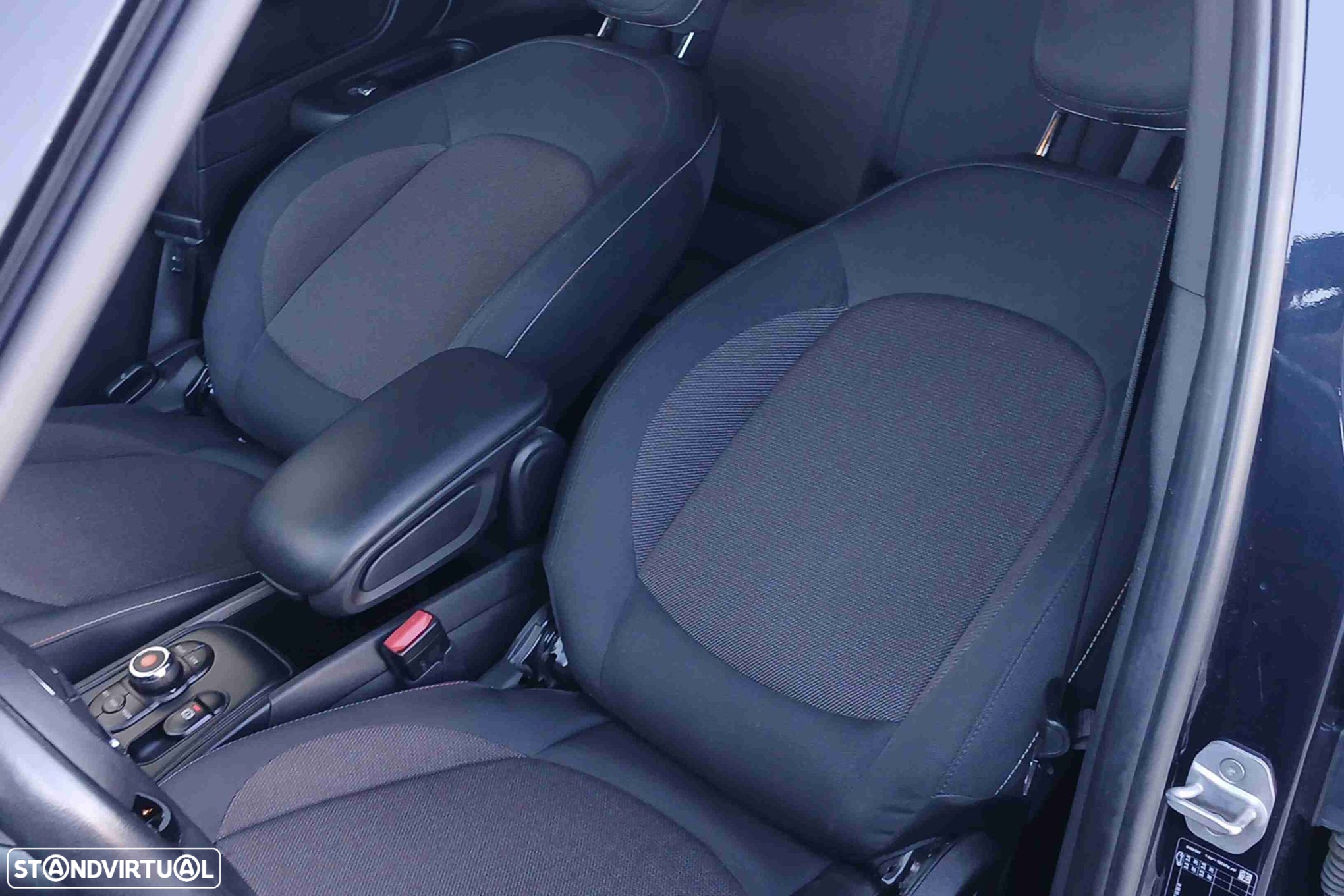 MINI Countryman One D Auto - 12