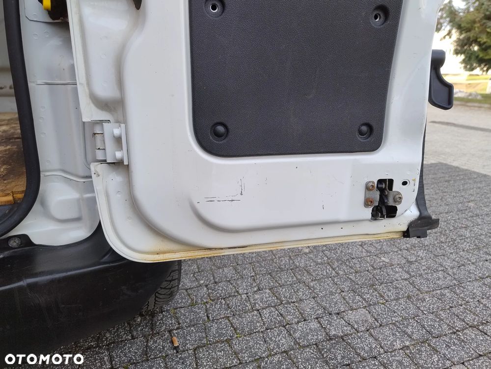 Fiat FIORINO 1.3 DIESEL (75KM) 5-BIEGÓW STAN IDEALNY KLIMATYZACJA 100% BEZWYPADKOWY ORYGINAŁ KM SERWIS NIE MA RDZY ! ! ! - 33