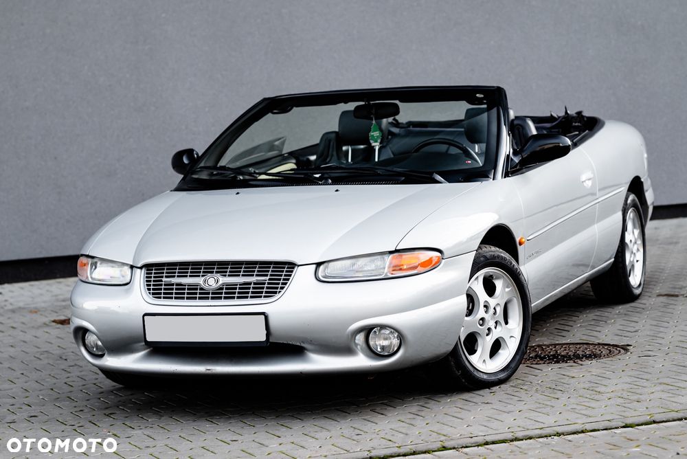 Chrysler Stratus - 4