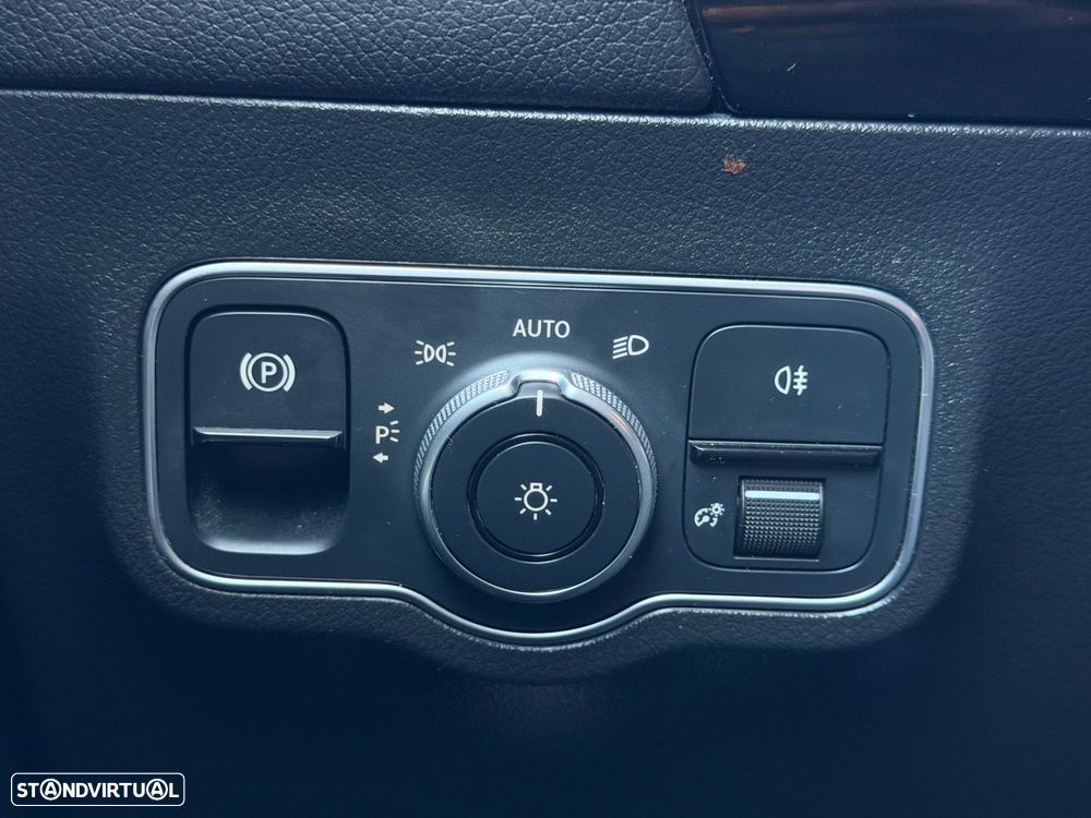 Mercedes-Benz GLA 250 - 38