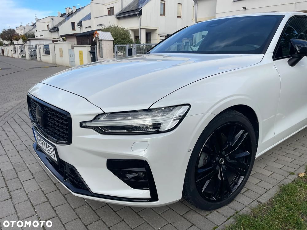 Volvo S60 B5 B R-Design - 5