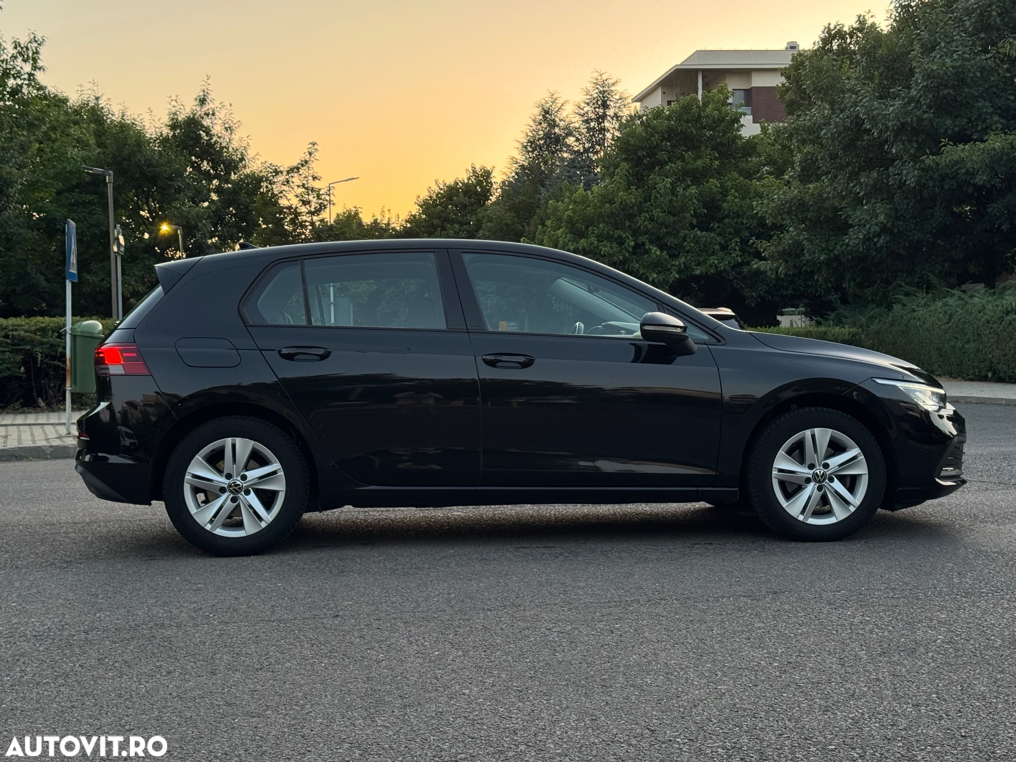 Volkswagen Golf 1.5 eTSI DSG MHEV Life - 7
