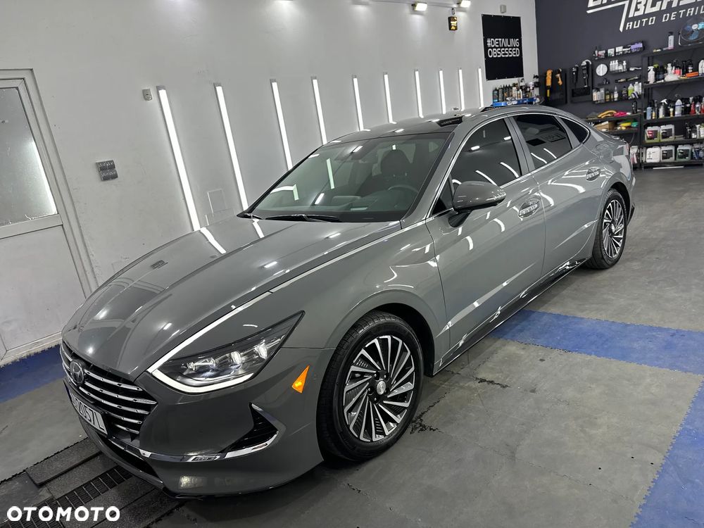 Hyundai Sonata - 4