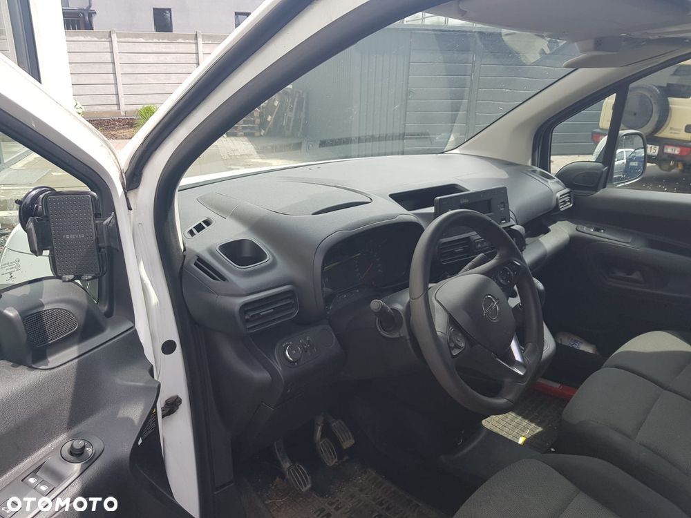 Opel COMBO - 3