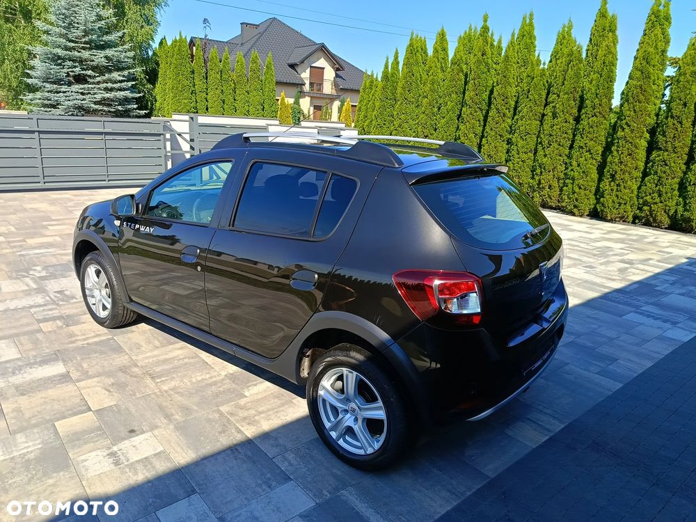 Dacia Sandero TCe 90 Celebration - 18