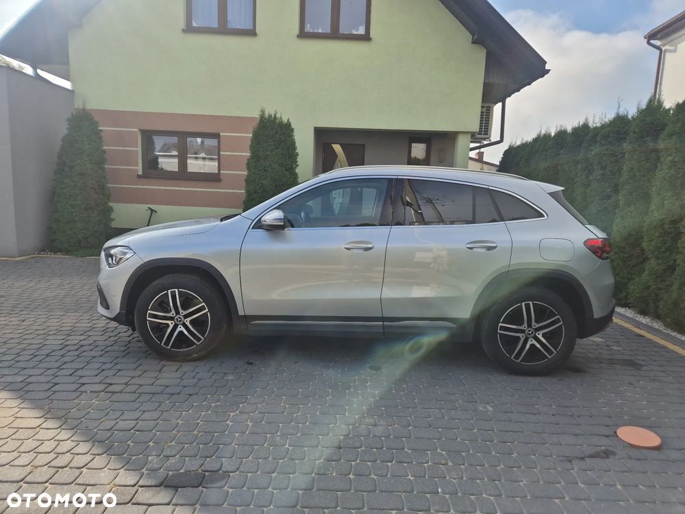 Mercedes-Benz GLA - 7