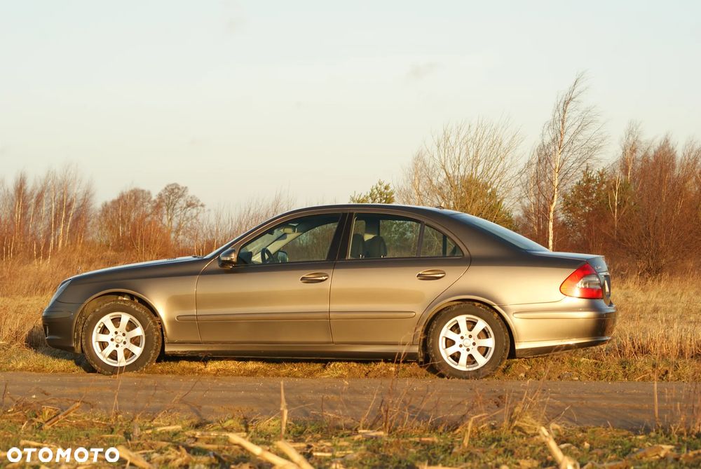 Mercedes-Benz Klasa E - 17