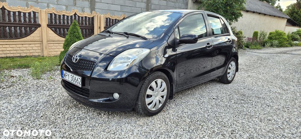 Toyota Yaris - 2