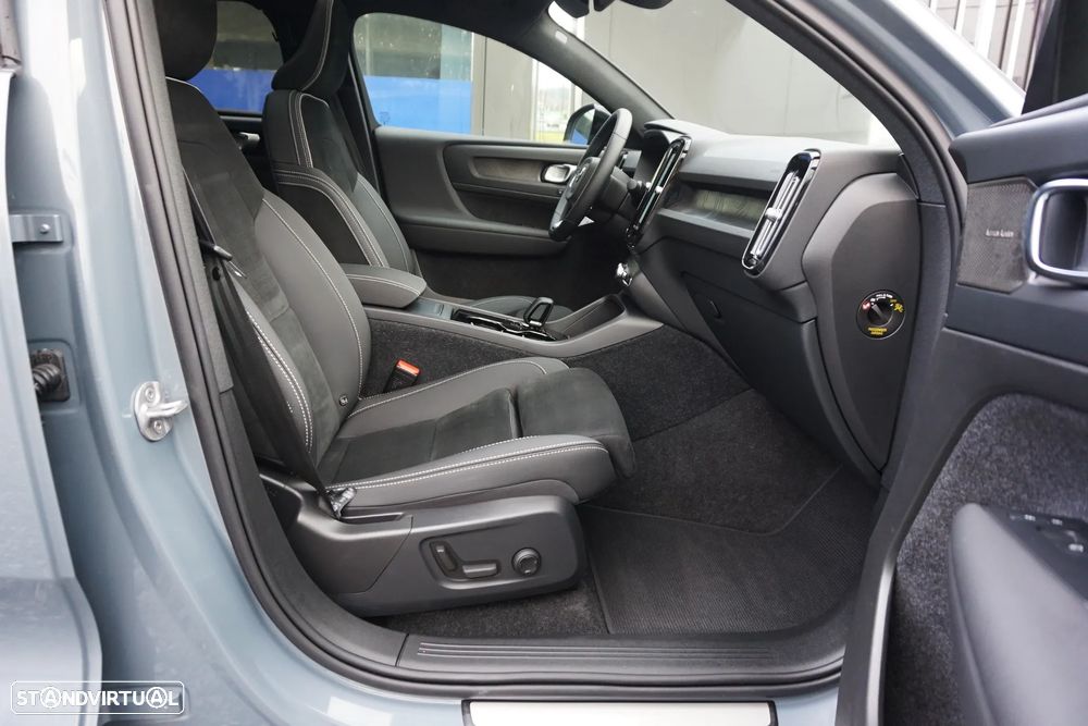 Volvo C40 Recharge Twin Motor Ultimate - 24