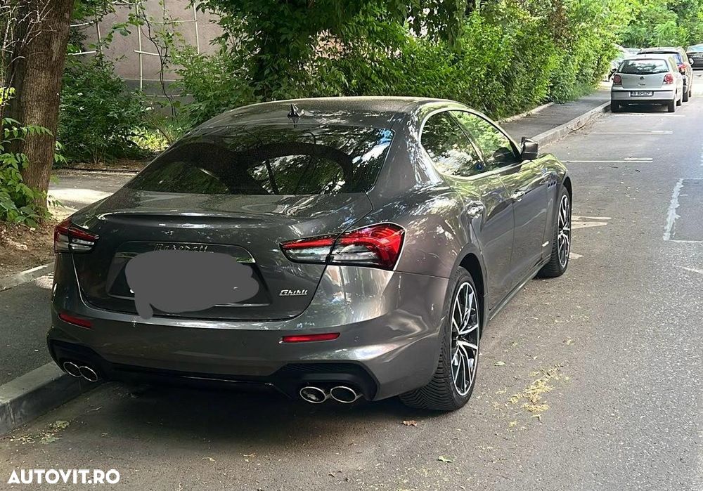 Maserati Ghibli - 2