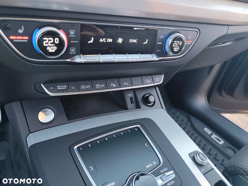 Audi Q5 2.0 TDI Quattro S tronic design - 18