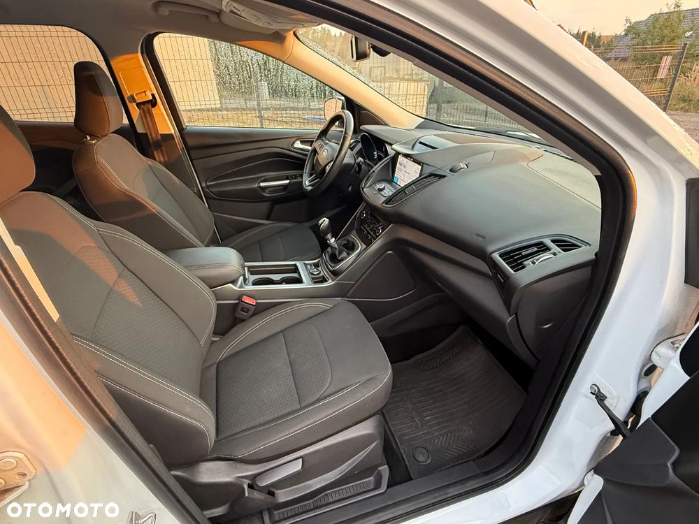 Ford Kuga 1.5 EcoBoost 2x4 Individual - 15