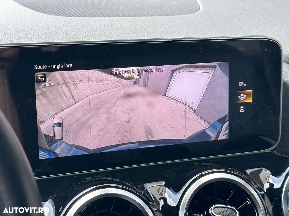 Mercedes-Benz B 180 d - 12