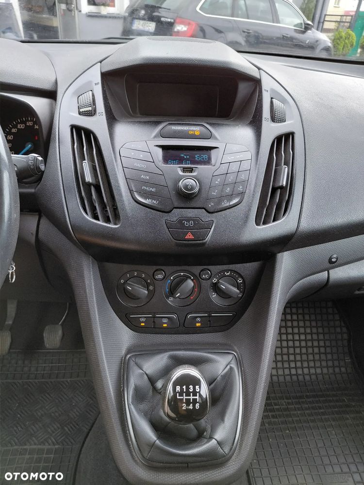 Ford Tourneo Connect - 27