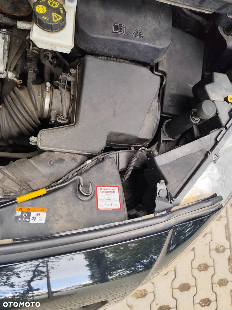 Ford Tourneo Connect Grand - 23